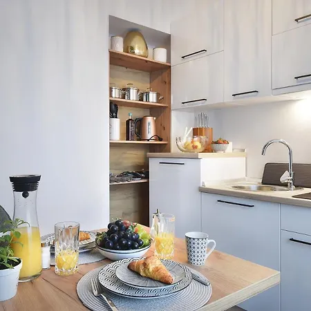 Aparthotel Emi Luxury