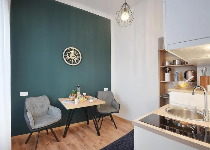 Emi Luxury 4* Pula