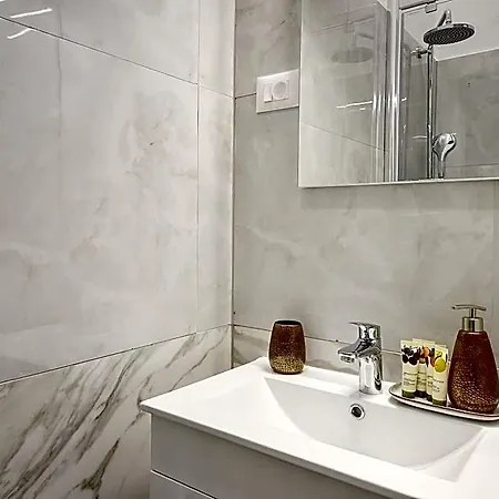 מלון דירות Emi Luxury פולה