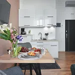 Emi Luxury 아파트호텔