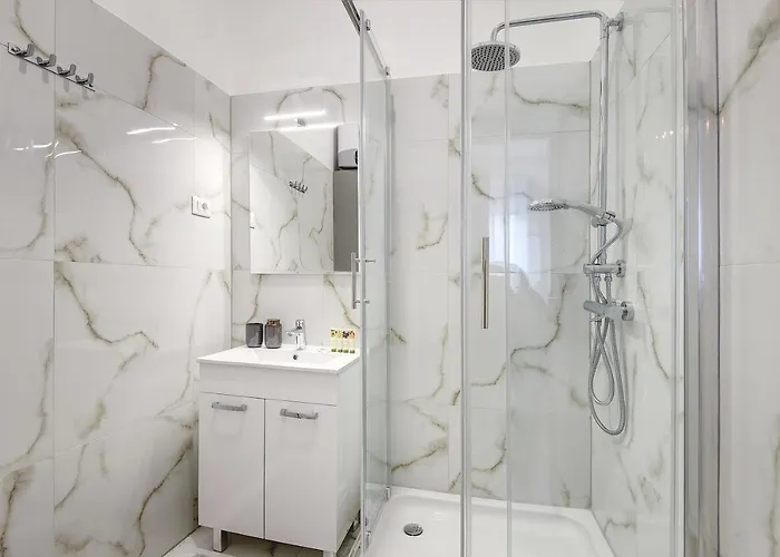 아파트호텔 Emi Luxury 풀라